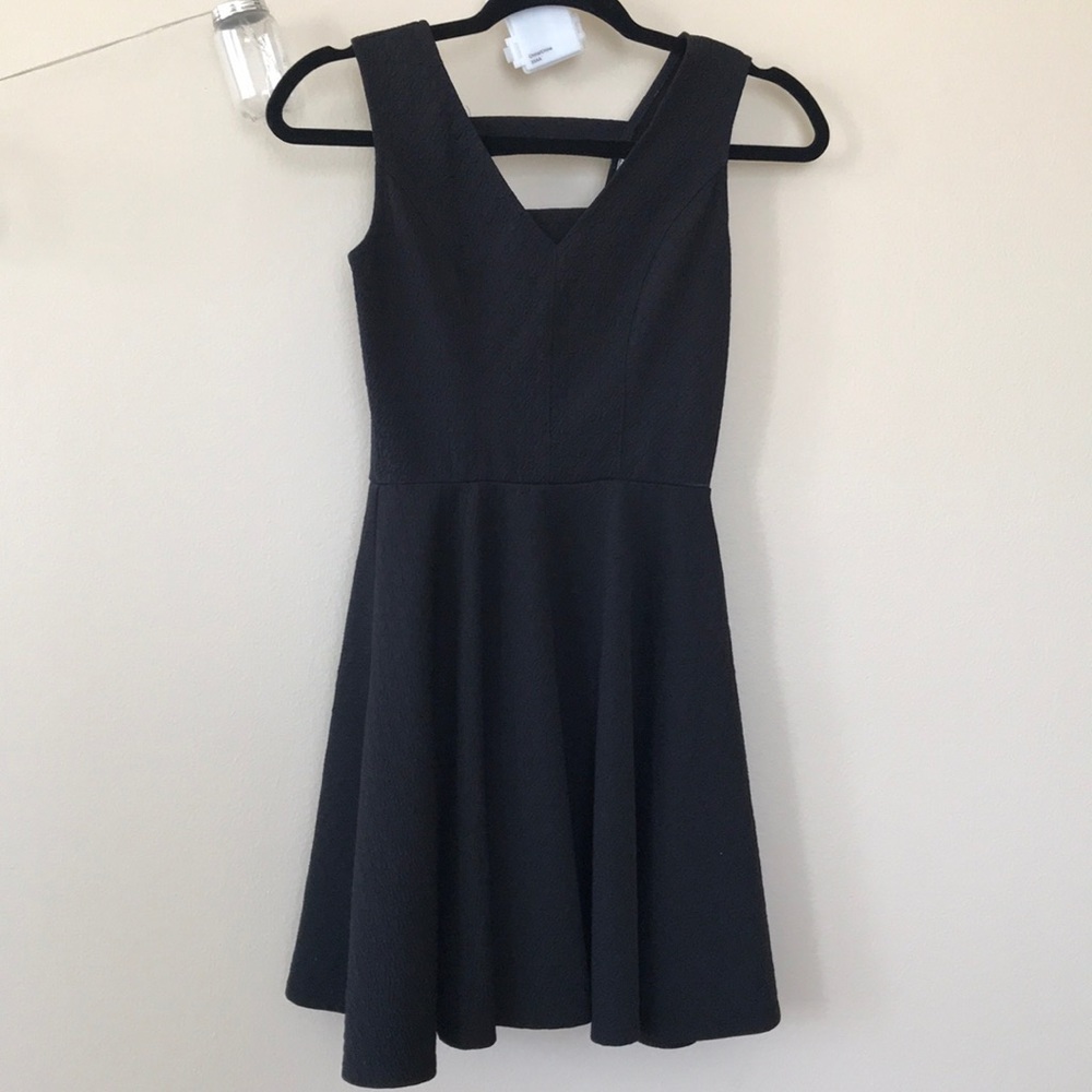 Black creped no sleeve dress